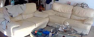 nr 2 divani da  "poltrone e sofa' 