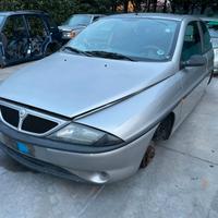 Ricambi usati per Lancia Y 1.1 benz Elefantino '98