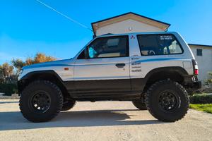 Mitsubishi Pajero 3.5 benzina/gas vettura 