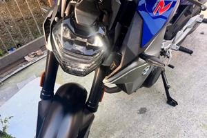 Stupenda BMW cone nuova