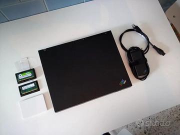 Portatile notebook IBM ThinkPad R50 funzionante