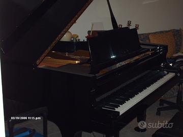 Pianoforte Kawai kg5