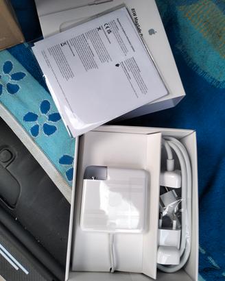 mega safe 1 caricabatteria per Macbook pro