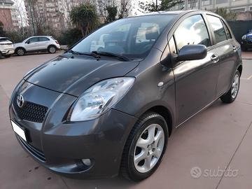 TOYOTA YARIS 1.0 SOL 5 PORTE CLIMA