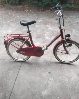 bici tipo Graziella ruote 20 praticamente nuova.