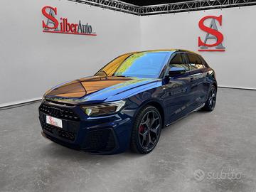 Audi A1 Sportback 40 2.0 tfsi Identity Black 207cv
