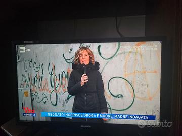 Tv Majestic (22") con Fire TV Stick HD 