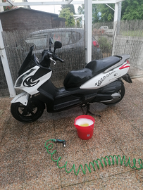 Kymco downtown 300