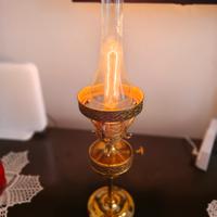 Elegante Lampada a Olio Antica in Ottone 