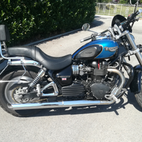 Triumph speedmaster 865