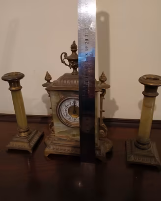 orologio e candelieri