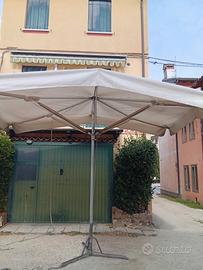 2 l'ombrellone grande mercato+sue piedi 
