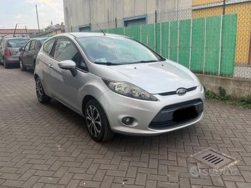 FORD FIESTA 1.2 BENZINA – EURO 5 – OK NEOPATENTATI