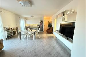 Appartamento con ampia veranda