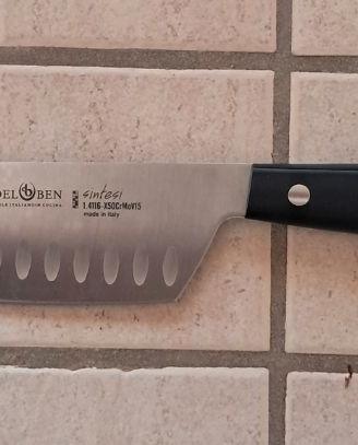 Coltello Santoku 18 cm alveolato