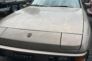 Porsche 924