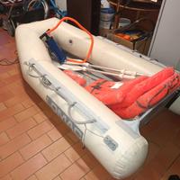 Tender con motore fuoribordo