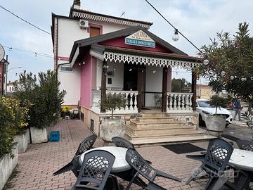 27R - trattoria bar con camere