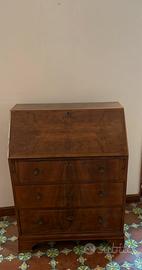 Mobile scrittoio con cassetti in radica