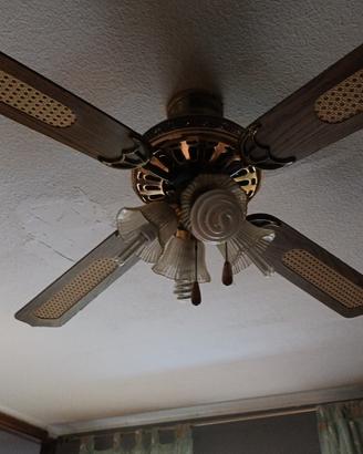 lampadario ad eliche senza lampade funzionante  re