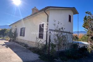 Villa bifamiliare - Scafa