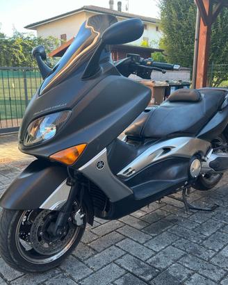 Yamaha T Max 500