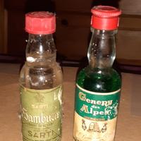 2 Bottiglie Mignon Liquori Sambuca Sarti - Genepy