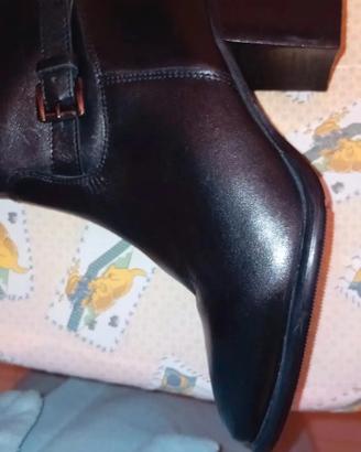 
👢 Stivali da donna n. 36 
Vera pelle