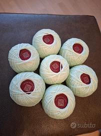 gomitoli puro cotone ricamo. 