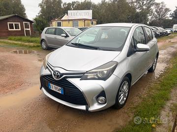 TOYOTA YARIS 1.0 69CV ANNO 2015 5 PORTE