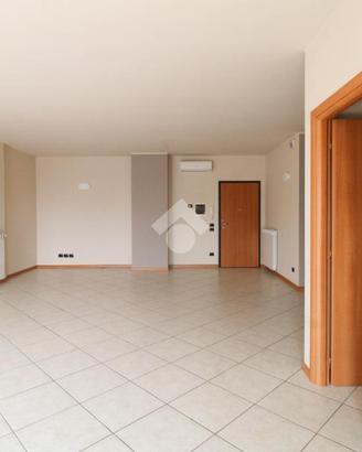 UFFICIO A PALAZZOLO SULL'OGLIO