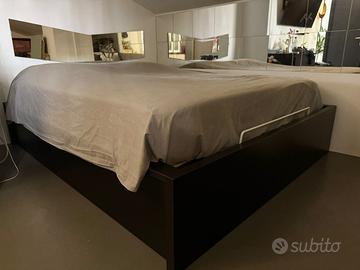 Letto matrimoniale contenitore