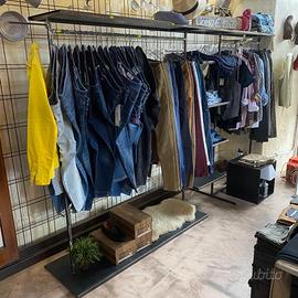 STAND PORTA ABBIGLIAMENTO NEGOZIO O CABINA ARMADIO