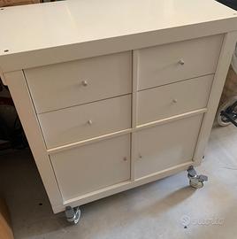 Mobiletto Ikea bianco con ruote