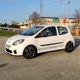 Renault Twingo Van 1.5 dCi 2011
