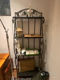 Libreria in ferro battuto
