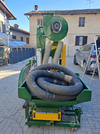 Pulitore per Nocciole