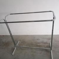 Stendino per abbigliamento