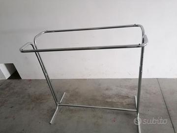 Stendino per abbigliamento