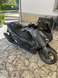 XMAX 125 Sonic Grey acquistato nuovo luglio 2023