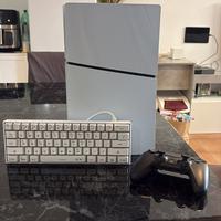 ps5 slim perfetta, joystick e tastiera gaming
