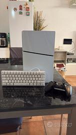 ps5 slim perfetta, joystick e tastiera gaming