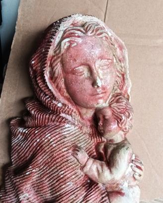 bassorilievo in gesso raffigurante madonna con bam