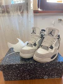 Jordan 4 retro- Military black