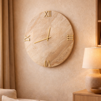 Orologio in marmo con rifiniture oro