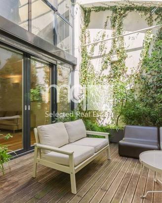 Appartamento di 190 m² con 4 locali e box auto a M