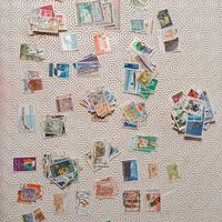 Francobolli provenienti da varie nazioni