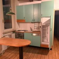 CUCINA CON ELETTRODOMESTICI