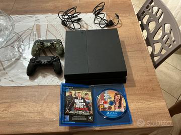 Ps4 con due controller e gta5, trattabile