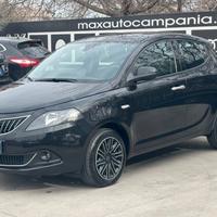 Lancia Ypsilon 1.0 FireFly 5 porte S&S Hybrid Gold